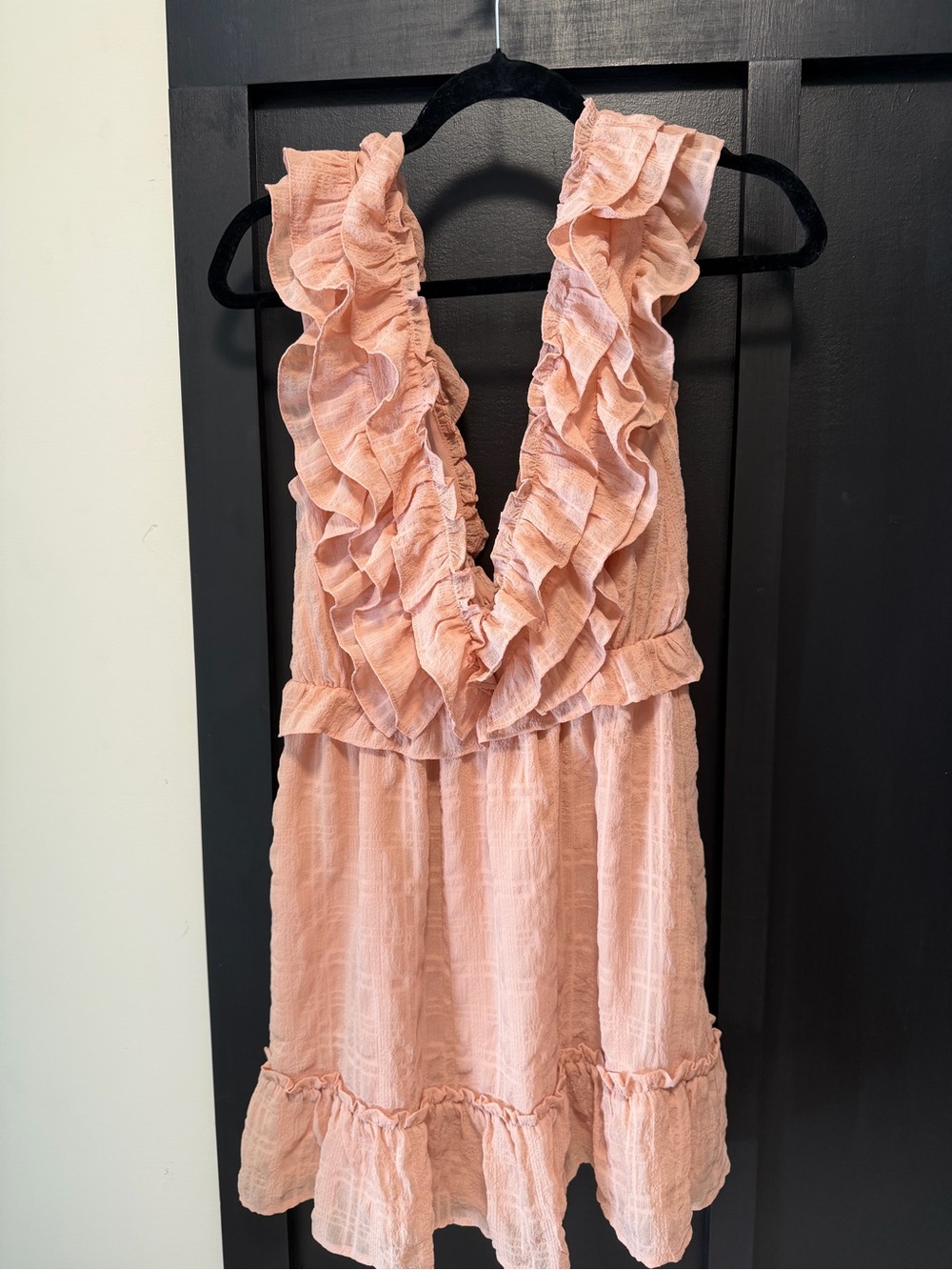NWT Storia Blush Pink Ruffle Detail Dress